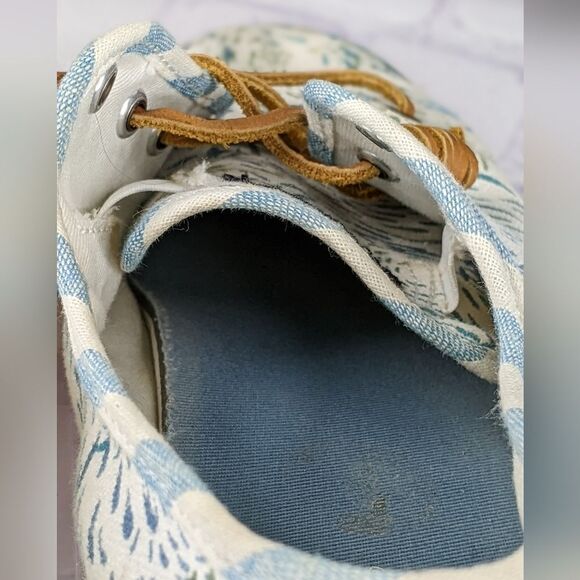 Sperry Top-Sider Seacoast Fish Circle Fashion Sneaker - Picture 7 of 12